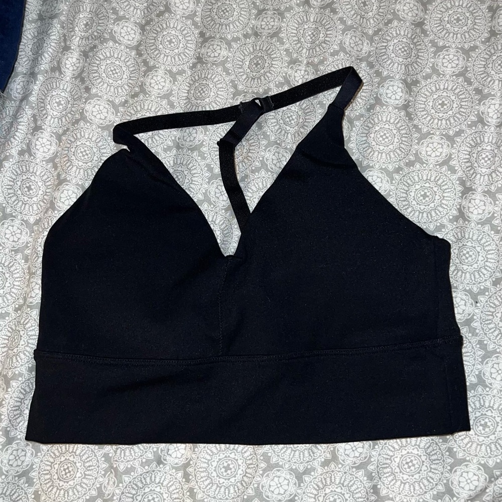 Alphalete sports bra